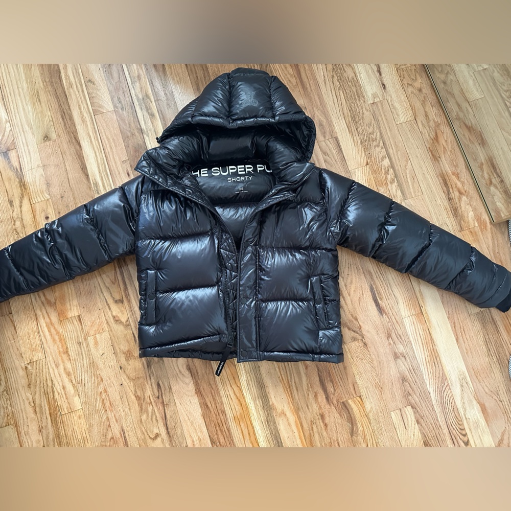 Aritzia SuperPuff Shorty Jacket